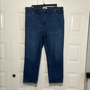 Abercrombie & Fitch The ‘90s Straight Ultra High Rise